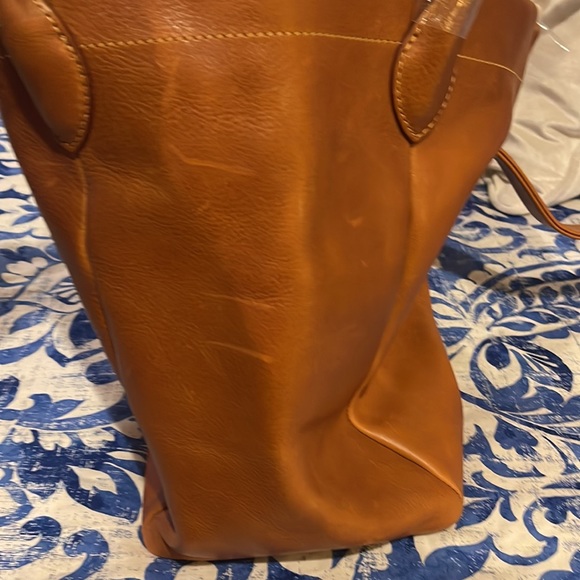 Florentine Dooney and Bourke - Picture 13 of 13